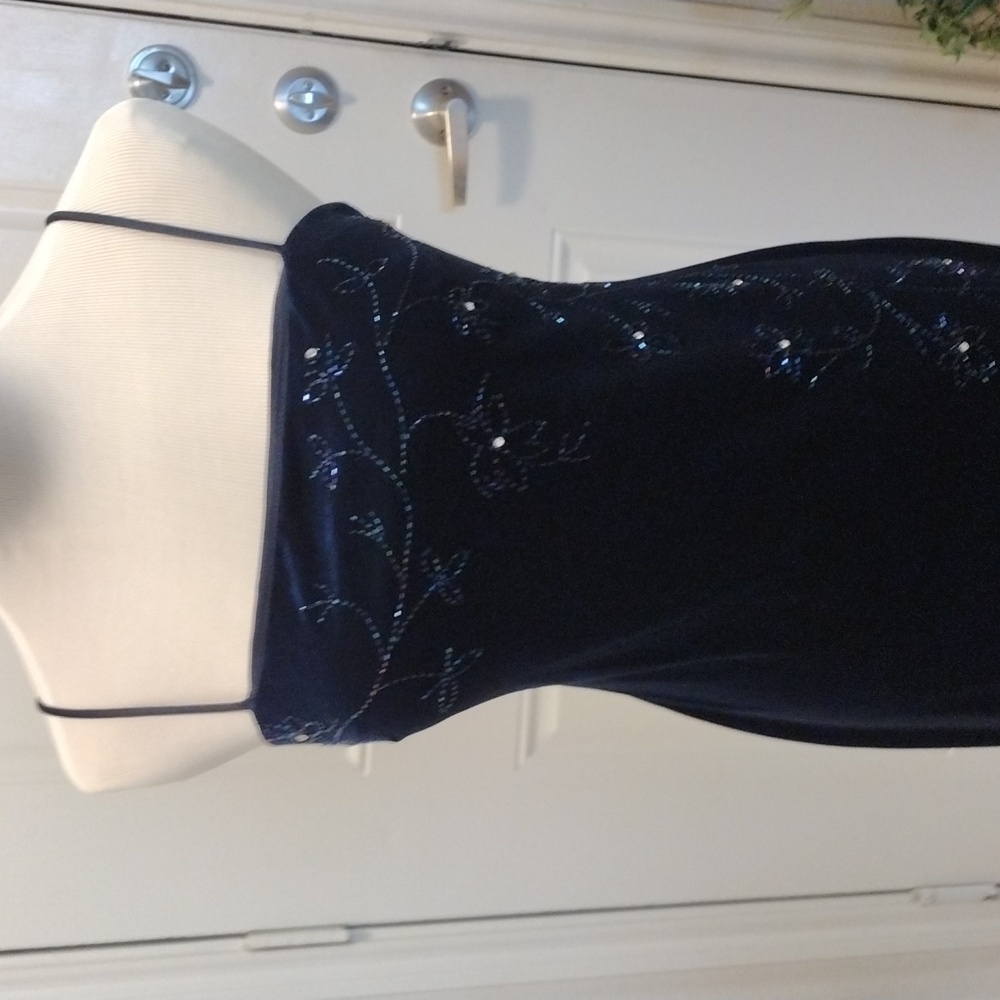 💥 SALE Elegant Navy Blue Velvet Sequin Gown Size 8 - Picture 2 of 9